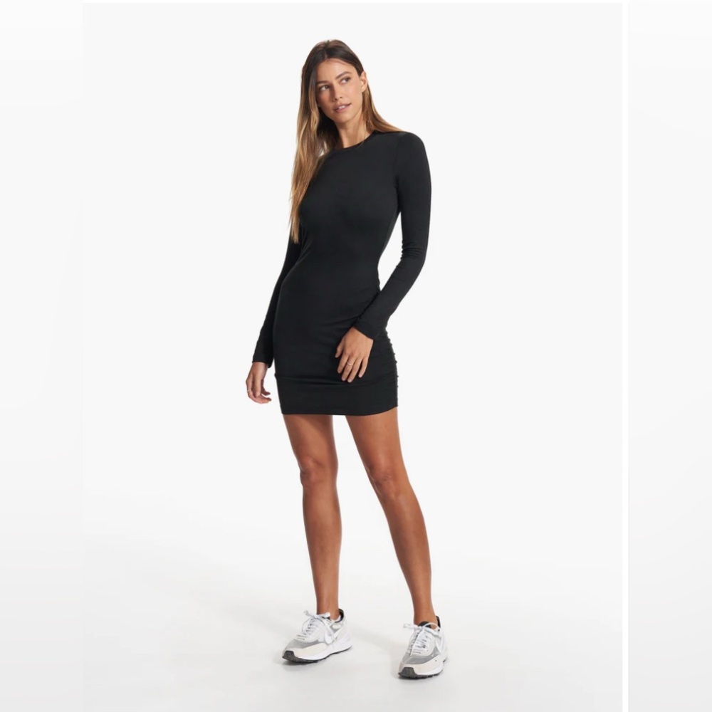 Vuori Womens Black Long Sleeve Halo Essential Dress - SMALL